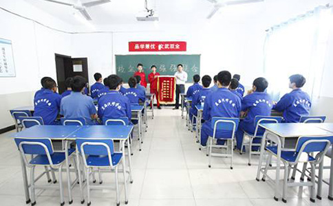 四川汽車(chē)維修專(zhuān)業(yè)學(xué)校哪家好?