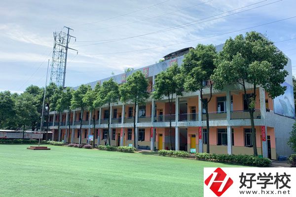 常德海乘職業(yè)學校教學設施好不好？環(huán)境怎么樣？