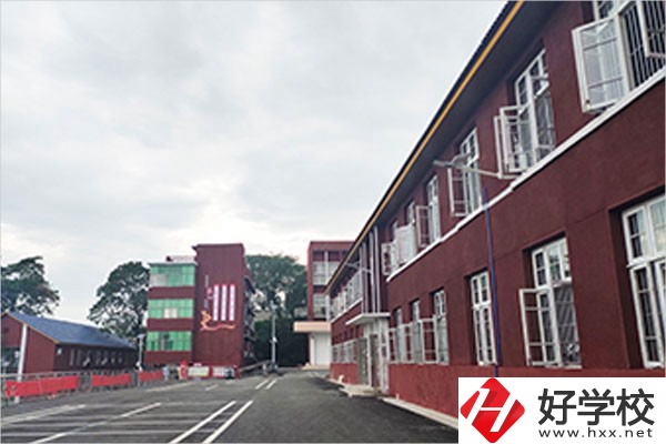 永州市海嘉中等職業(yè)技術(shù)學(xué)校的辦學(xué)條件怎么樣？