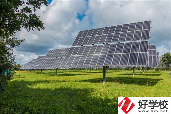在湖南初中畢業(yè)如何選專業(yè)？有什么專業(yè)可以推薦？