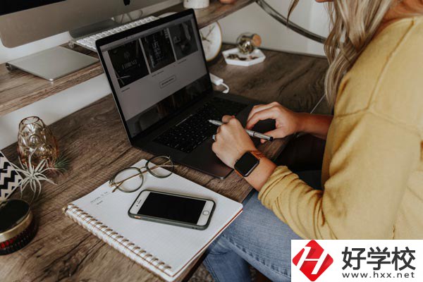 計(jì)算機(jī)平面設(shè)計(jì)專業(yè)去哪學(xué)？看看湖南這幾所中職學(xué)校
