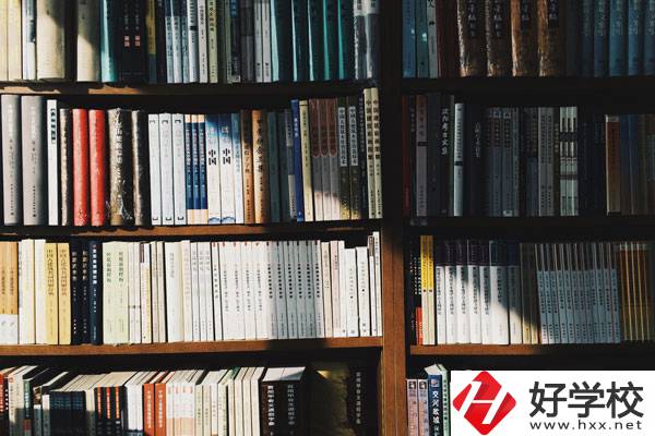 在永州什么學(xué)?？梢宰x學(xué)幼師專業(yè)？女生多嗎？