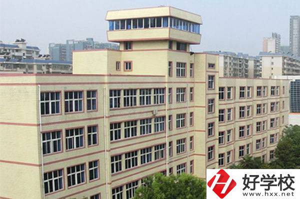 想在郴州上中專有什么比較好的學校可以選擇？