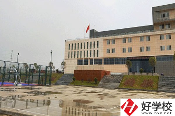 婁底環(huán)宇中職學(xué)校怎么樣？有什么辦學(xué)特色？