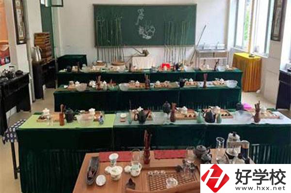 張家界的公辦中專學(xué)校有哪些？可以學(xué)什么專業(yè)？