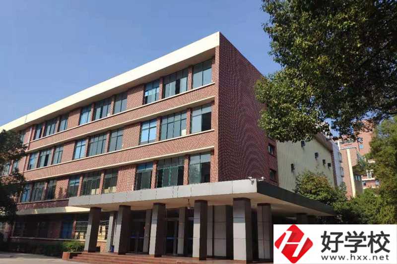 湖南建設(shè)中等職業(yè)學(xué)校怎么樣，是技校嗎？