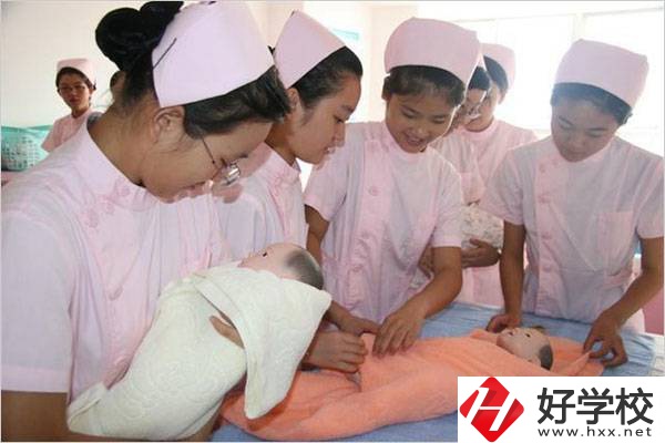 湖南衛(wèi)校最熱門的專業(yè)是哪個？優(yōu)缺點是什么？