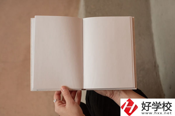 洪江市職業(yè)中專學校好不好？宿舍怎么樣？