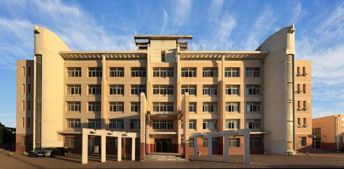 天津市建筑工程學(xué)校有“3+2”專業(yè)嗎？畢業(yè)出來是什么學(xué)歷？