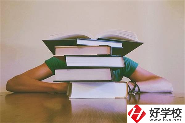 湖南參加中考對選職校的重要性，怎么才能選到好學(xué)校？