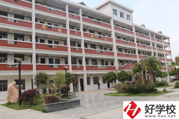 永州市綜合職業(yè)中等專(zhuān)業(yè)學(xué)校好不好？宿舍怎么樣？