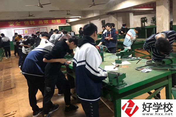 湘潭就業(yè)職校是公辦還是民辦？有什么辦學(xué)特點(diǎn)？