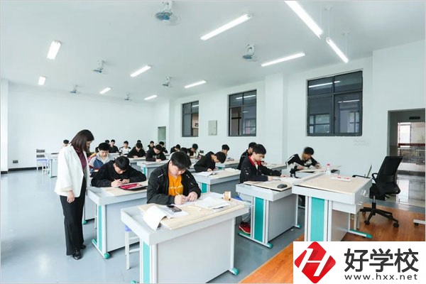 湘潭技師學(xué)院能學(xué)的專業(yè)多嗎？有哪些選擇？