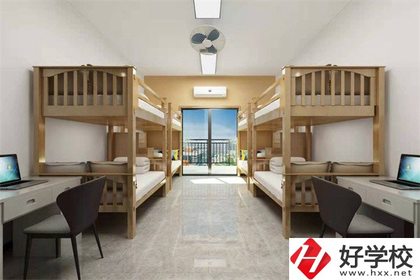 長沙生活條件最好的技校是哪所？選學(xué)校要看哪幾點(diǎn)？