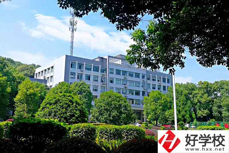 邵陽市機(jī)電職業(yè)技術(shù)學(xué)校怎么樣？適合就讀嗎？