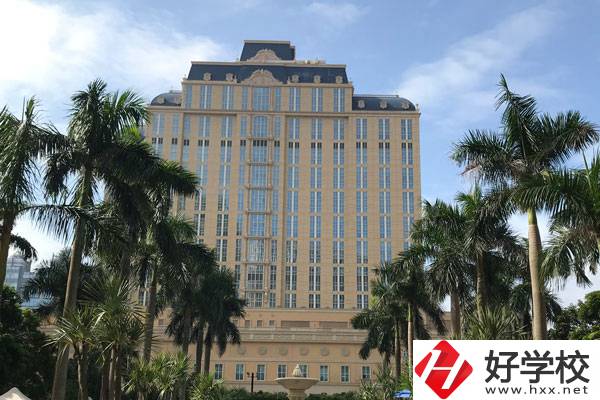 懷化師范高等專科學(xué)校中職部怎么樣？
