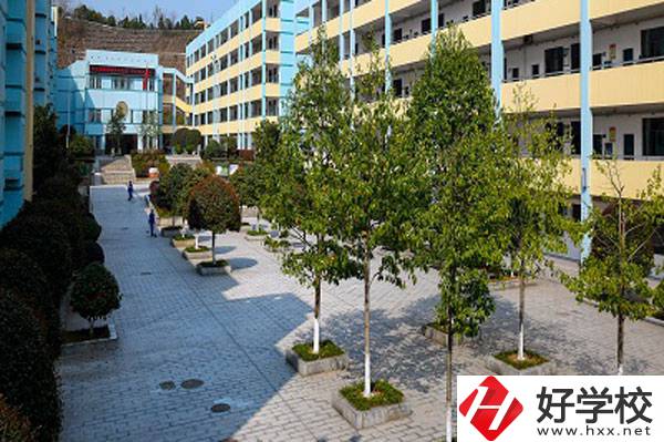 在長(zhǎng)沙財(cái)經(jīng)學(xué)校學(xué)會(huì)計(jì)事務(wù)專業(yè)怎么樣？
