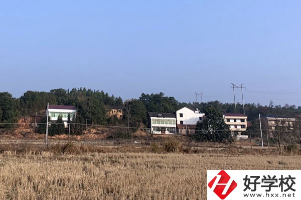 永州市工商職業(yè)中專有哪些專業(yè)？