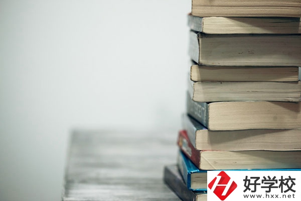湖南耒陽師范有什么專業(yè)？學(xué)費貴不貴？
