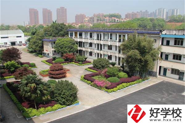 長沙市中等城鄉(xiāng)建設(shè)職業(yè)技術(shù)學校教學樓