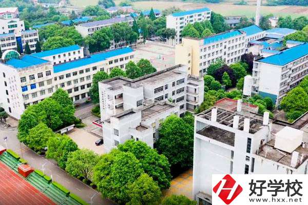 湖南瀏陽(yáng)有什么好的中?？梢酝扑]？學(xué)什么專業(yè)好？