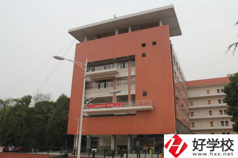 湘西中職學(xué)校校園環(huán)境怎么樣？好不好？