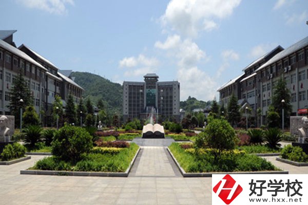 湘西州經(jīng)濟(jì)貿(mào)易學(xué)校的熱門招生專業(yè)有哪些？