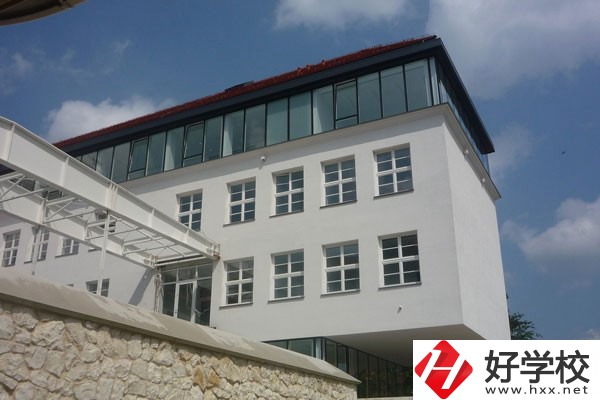 郴州市理工職業(yè)技術(shù)學(xué)校怎么樣？有哪些辦學(xué)特色？