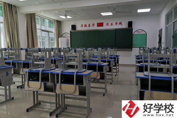 長(zhǎng)沙康明中等職業(yè)學(xué)校開(kāi)設(shè)了哪些招生專業(yè)？