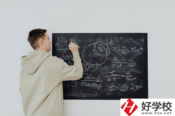 湖南醫(yī)藥中等專業(yè)學(xué)校怎么樣？宿舍好不好？