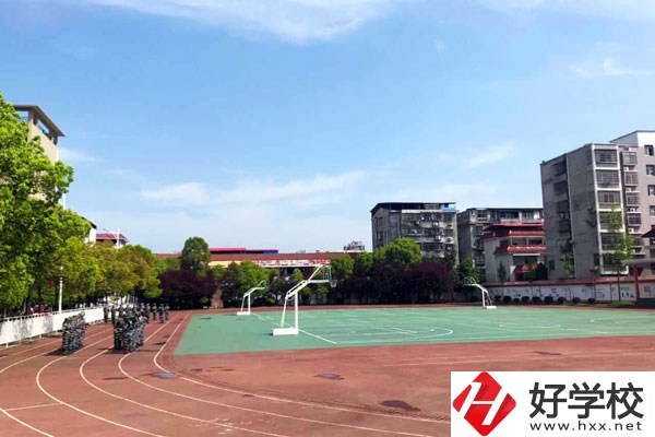 安鄉(xiāng)縣職業(yè)中專學校運動場