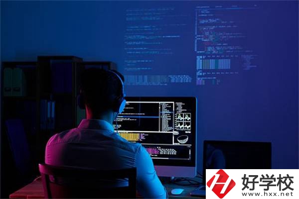 湖南中職學(xué)校開(kāi)設(shè)最多的專(zhuān)業(yè)有哪些？就業(yè)前景怎么樣？