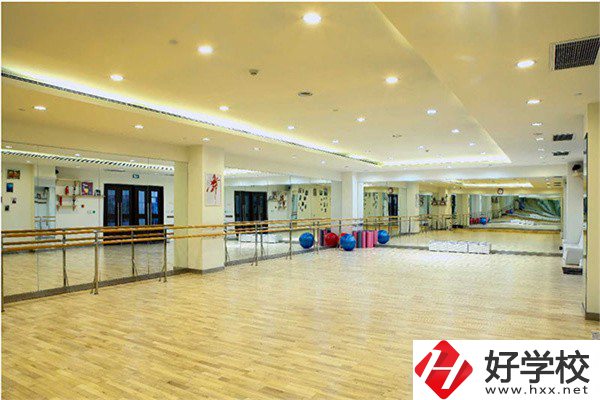 邵陽武岡有哪些中職學(xué)校？哪一所比較好？