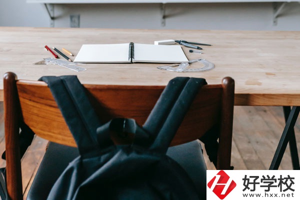 湘南船山技工學(xué)校好不好？環(huán)境怎么樣？