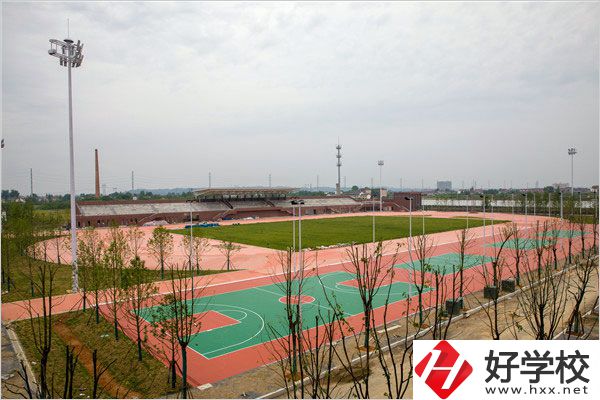 常德汽車機(jī)電學(xué)校師資情況如何？就業(yè)情況如何？
