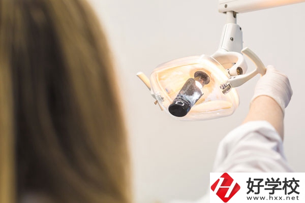 核工業(yè)衛(wèi)生學校護理專業(yè)值得學嗎？有沒有前途？