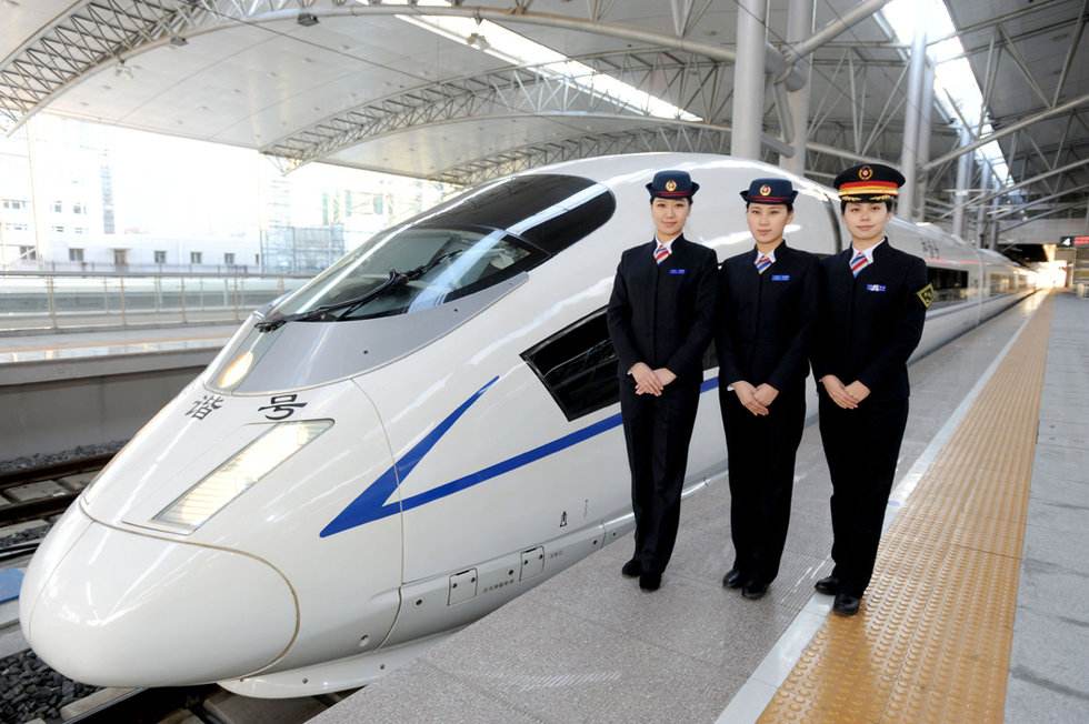 初中生選擇高鐵乘務專業(yè)好嗎？