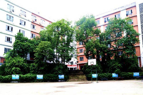 重慶園林技工學校學費多少?