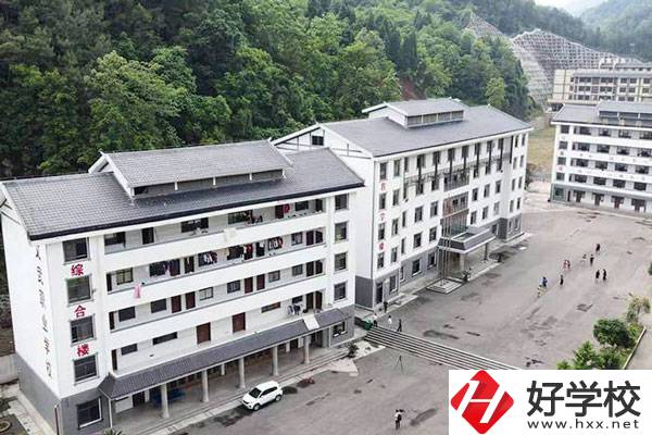 想在張家界就讀運動訓(xùn)練專業(yè)，推薦這所學(xué)校