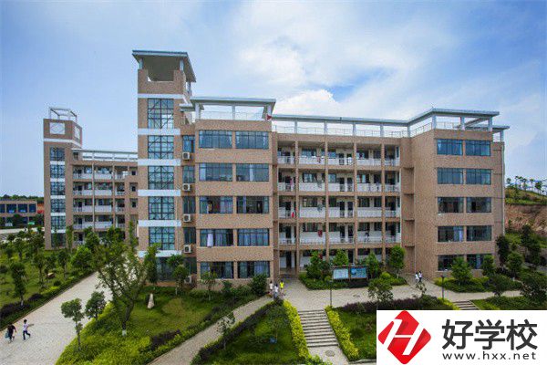 湖南寧鄉(xiāng)有哪些比較好的中專？就業(yè)升學(xué)怎么樣？