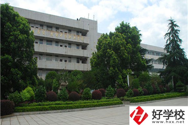 湖南省郴州市第一職業(yè)中等專業(yè)學(xué)校有什么專業(yè)？