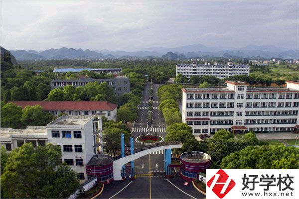 永州工貿(mào)中專學(xué)校和祁陽(yáng)縣職業(yè)中專學(xué)校哪所比較好？