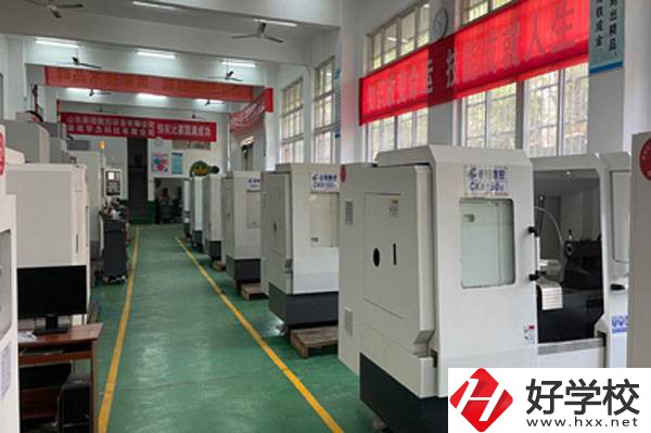湖南省工業(yè)貿(mào)易學(xué)校在什么位置？有哪些辦學(xué)優(yōu)勢？