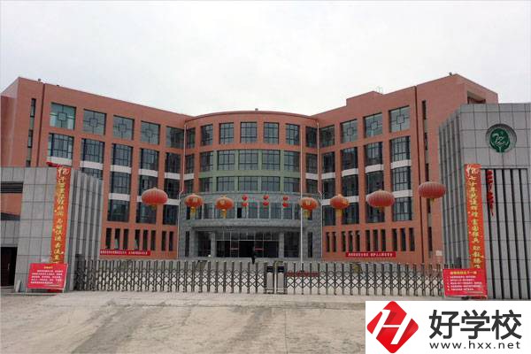 湘西花垣縣有中專學校嗎？學校怎么樣？
