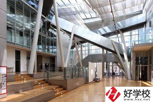 湖南職高學校排名較好的學校是哪些？有什么專業(yè)？