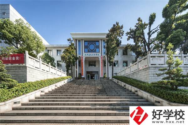 長沙建筑工程學(xué)校有哪些專業(yè)？