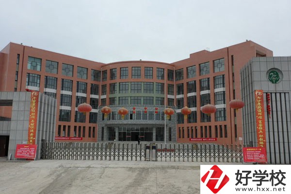 湘西的公辦職高有哪些？免學費嗎？