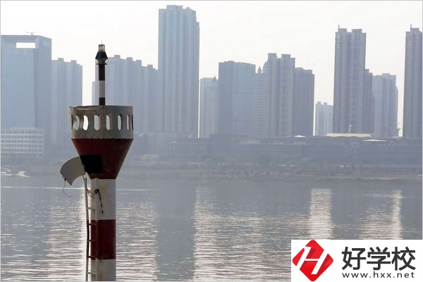 初中畢業(yè)讀株洲工業(yè)中等專業(yè)學(xué)校，發(fā)展前景怎么樣？