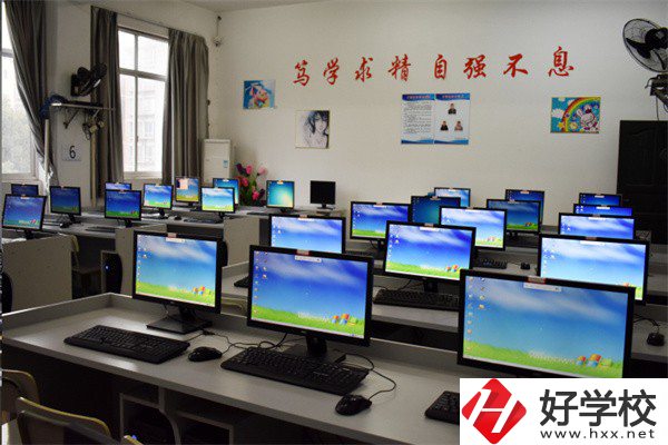 益陽哪些中職學校開設音樂相關(guān)專業(yè)？學費貴不貴？