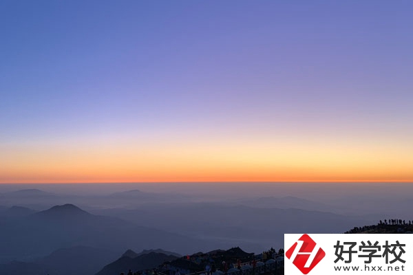 望城縣職業(yè)中專學(xué)校好不好？開設(shè)專業(yè)有哪些？